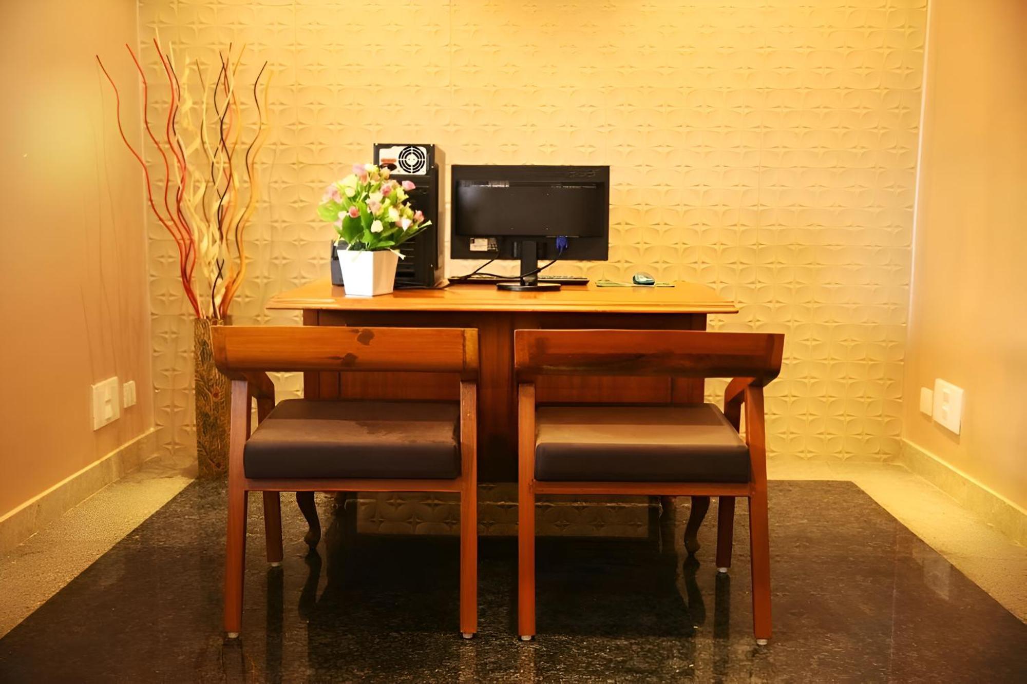 Le Holiday Inn ポンディシェリ エクステリア 写真