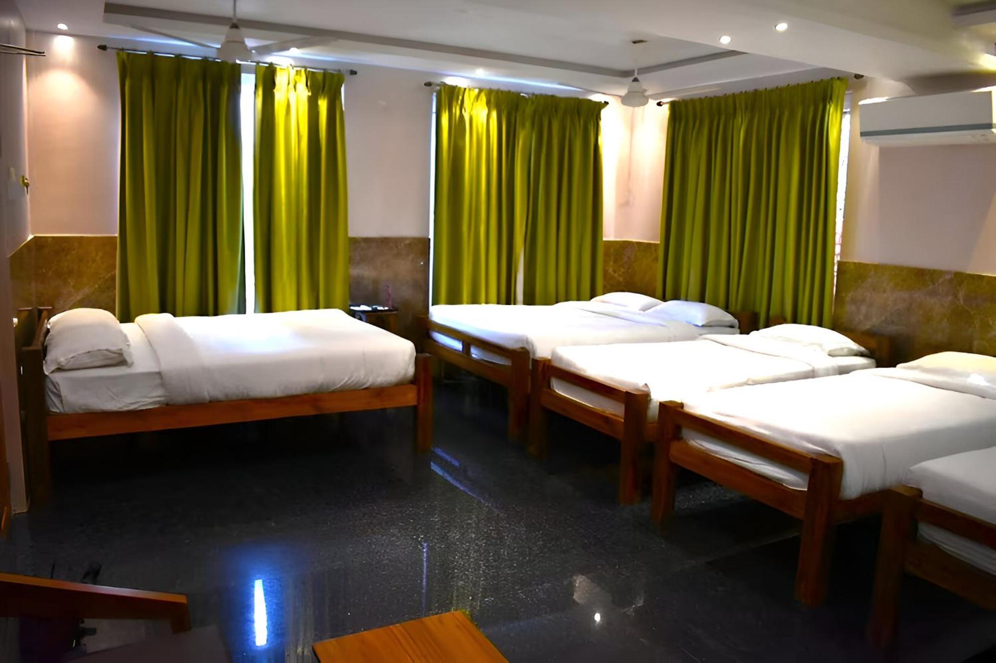 Le Holiday Inn ポンディシェリ エクステリア 写真