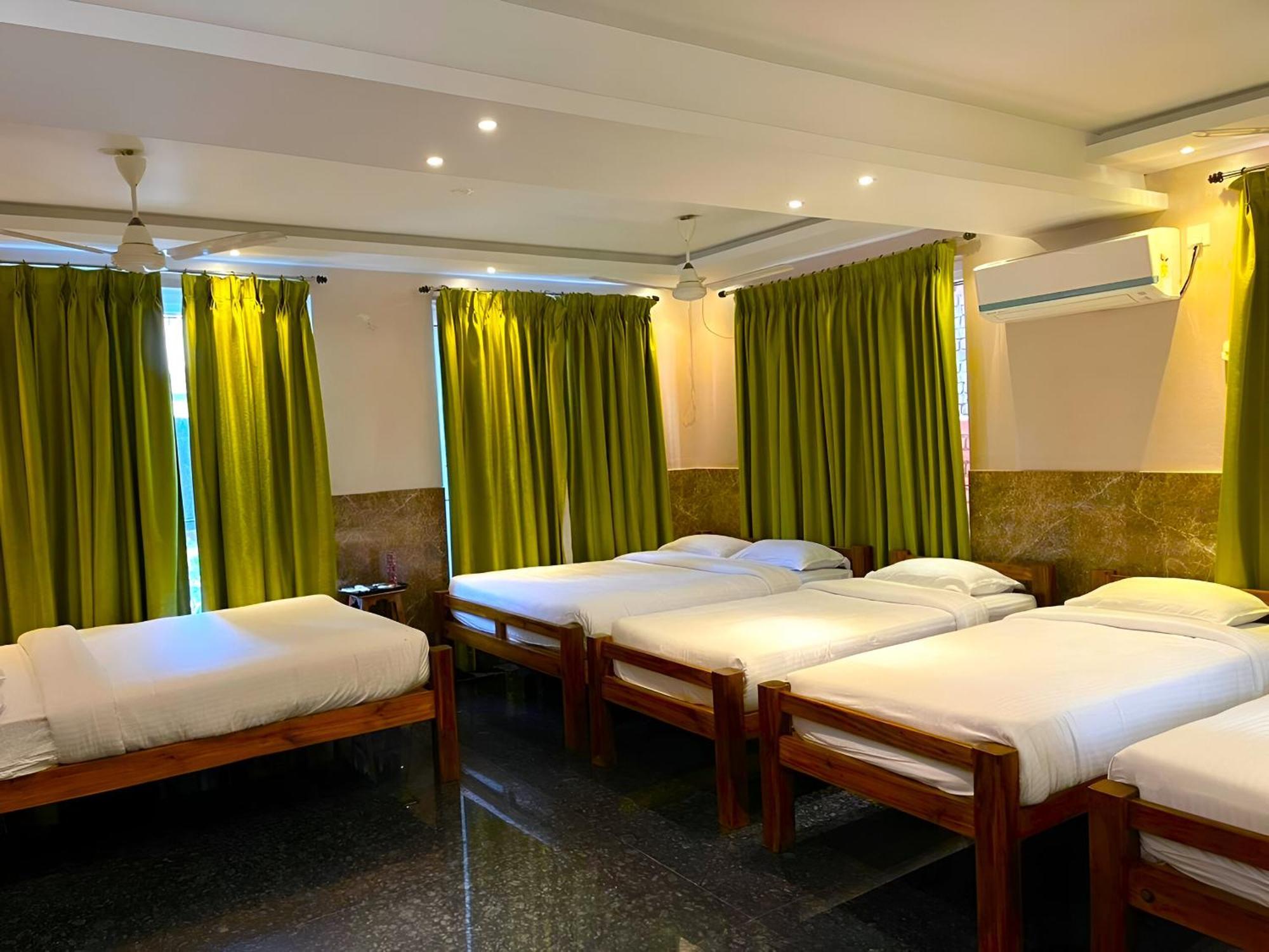 Le Holiday Inn ポンディシェリ エクステリア 写真